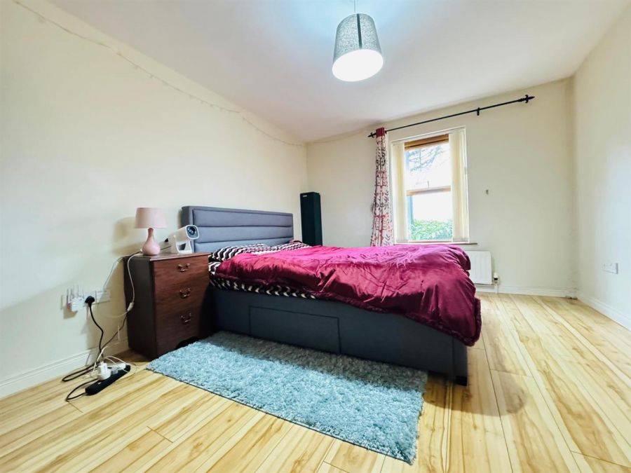 5 Mayfield Mansion Square