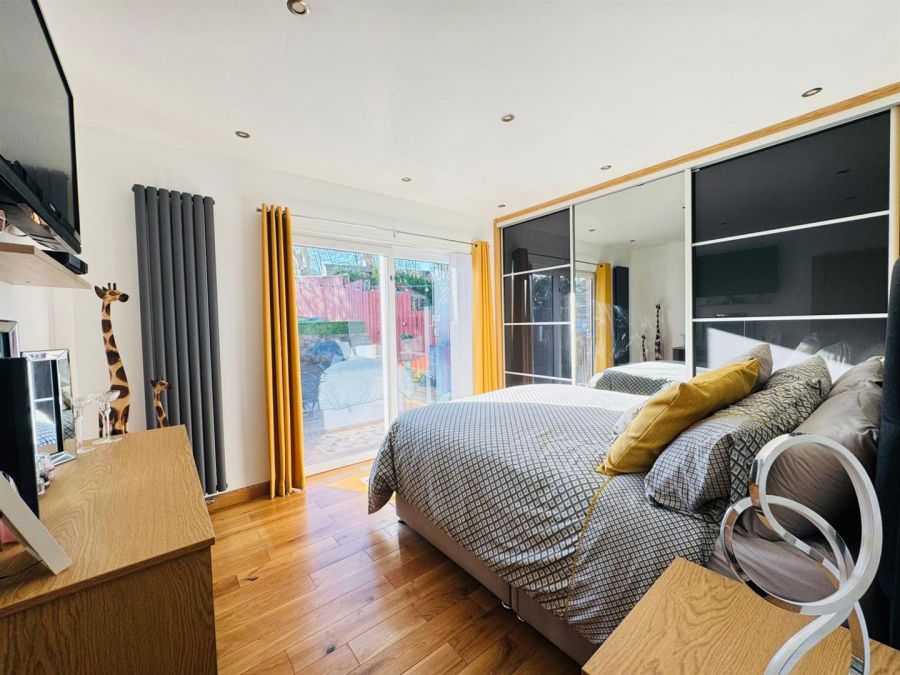 21 Ravelston Crescent