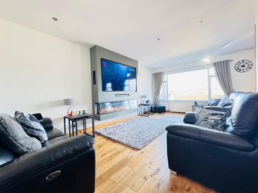 21 Ravelston Crescent