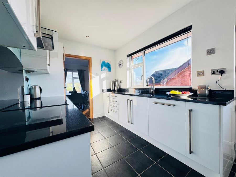 21 Ravelston Crescent