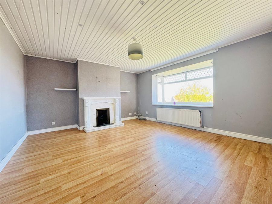 20 Hollybrook Crescent