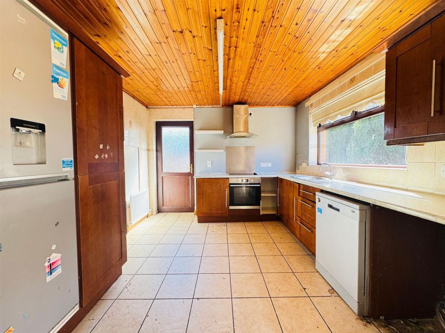 20 Hollybrook Crescent