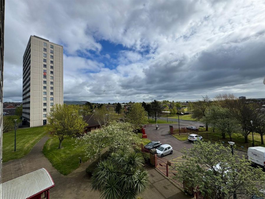 3C Abbotscoole Houses Rosslea Way