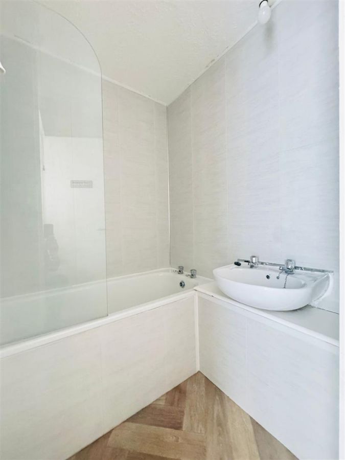 3C Abbotscoole Houses Rosslea Way