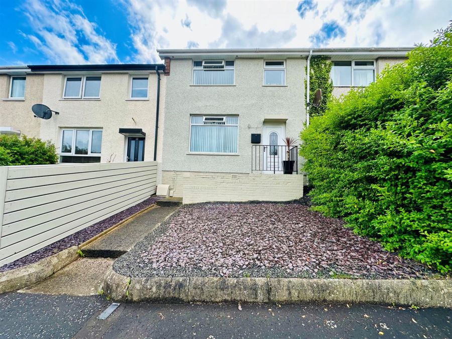 11 Ballyfore Avenue