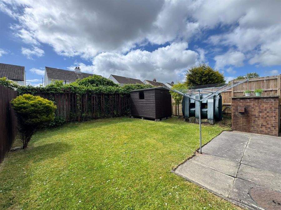 17 Bleach Green Court