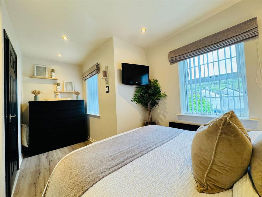 57 Braden Glen