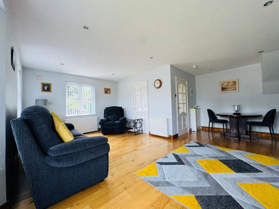 18 Mayfield Road