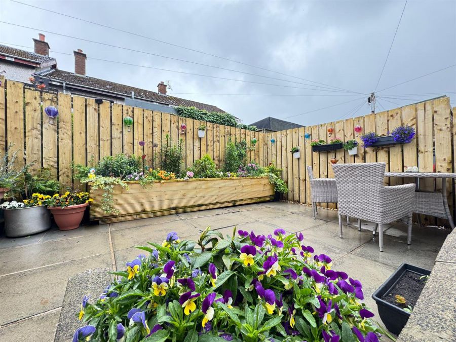 10 Brickhill Park