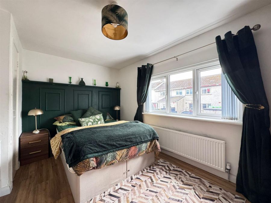 10 Brickhill Park