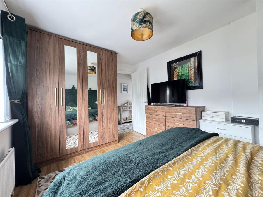 10 Brickhill Park