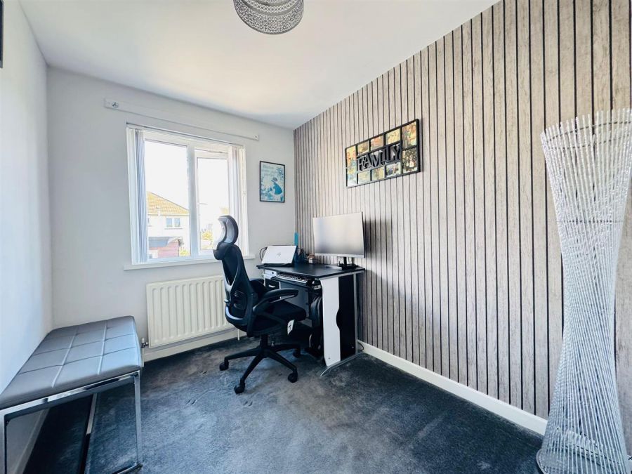 24 Ardgart Place