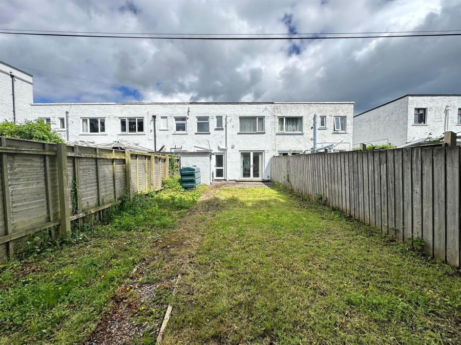 5 Abbots Gardens