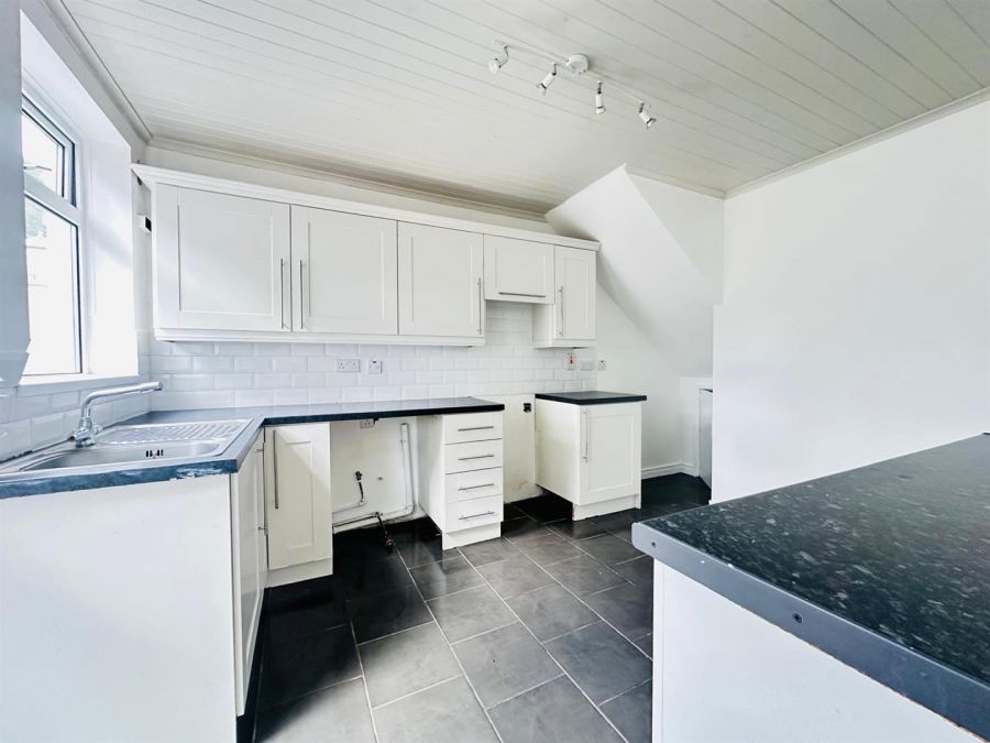 5 Abbots Gardens