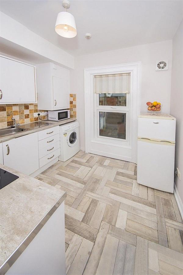 3, 74 University Street