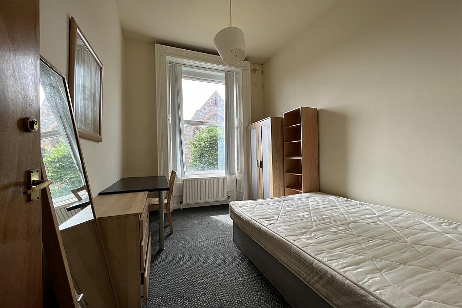 2, 74 University Street, Belfast