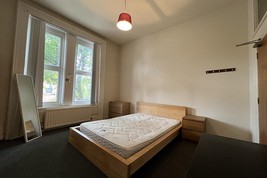 2, 74 University Street, Belfast