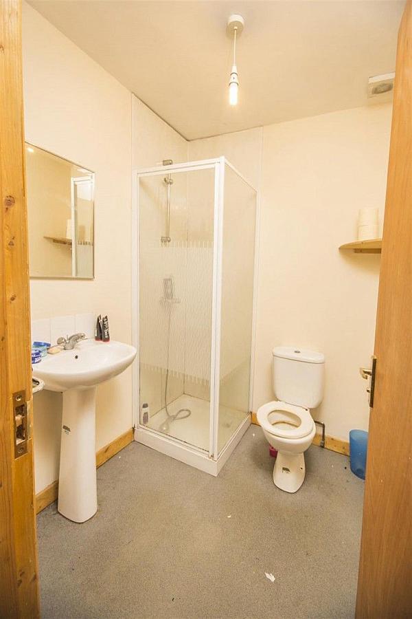 2, 26 Fitzroy Avenue