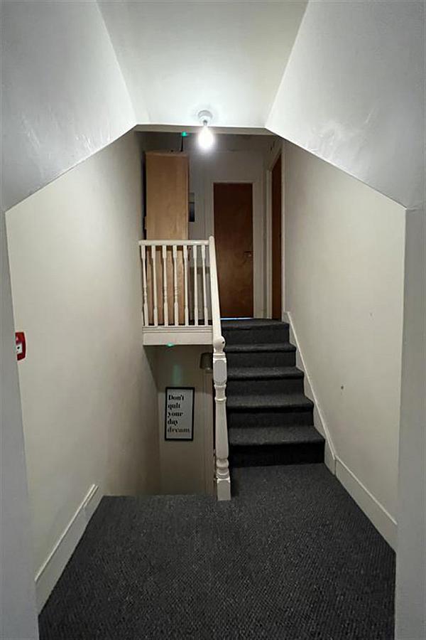 13 Strandview Street