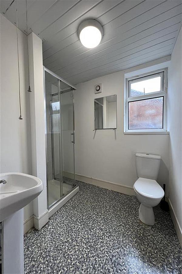 13 Strandview Street