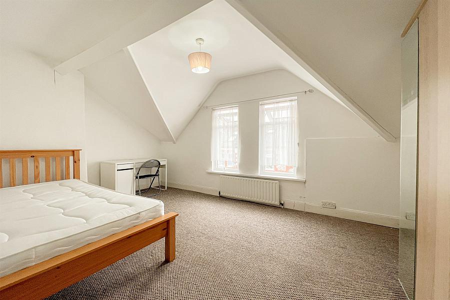 10 Strandview Street