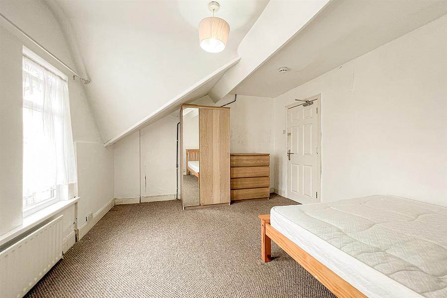 10 Strandview Street