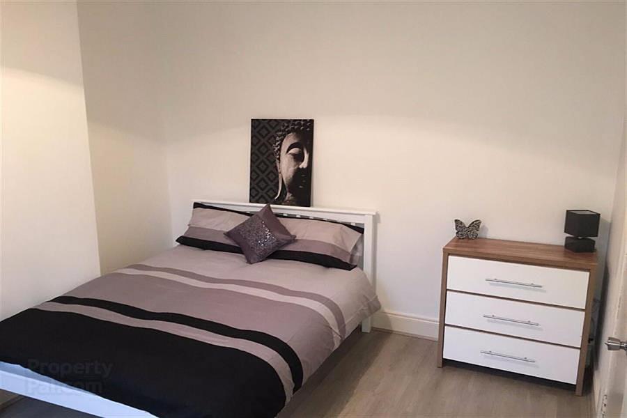 3 College Place North