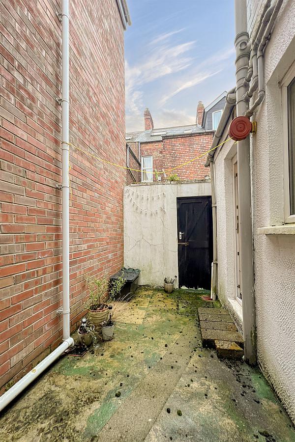 7 Strandview Street
