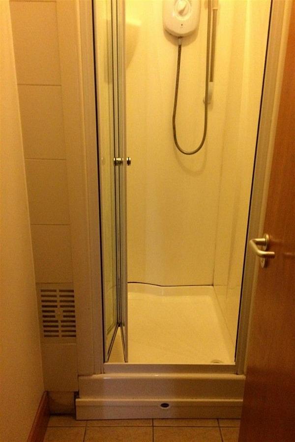 2, 28 Lawrence Street