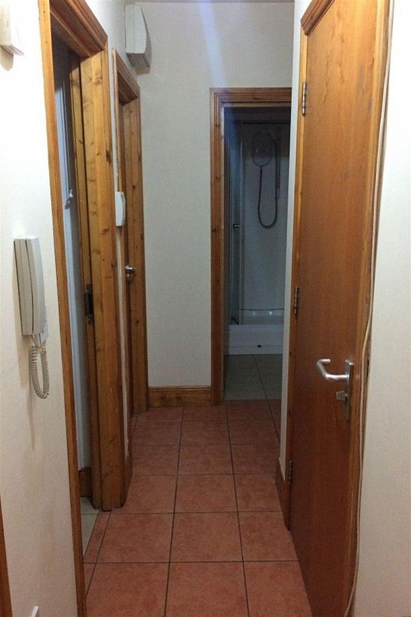 2, 28 Lawrence Street