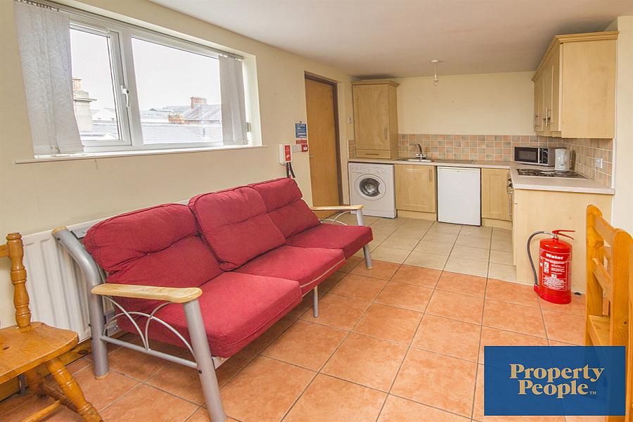 4, 28 Lawrence Street