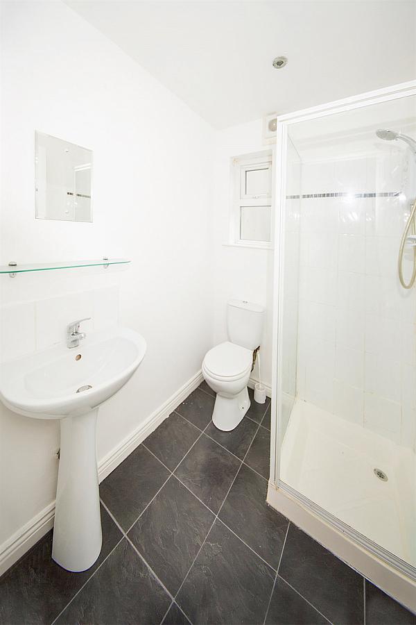 1, 2A Belgravia Avenue