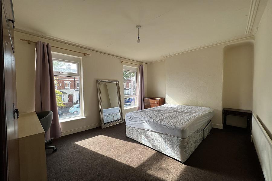 68 Rugby Avenue, Belfast