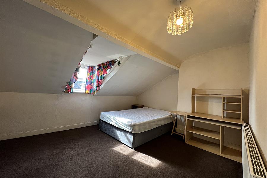 68 Rugby Avenue, Belfast