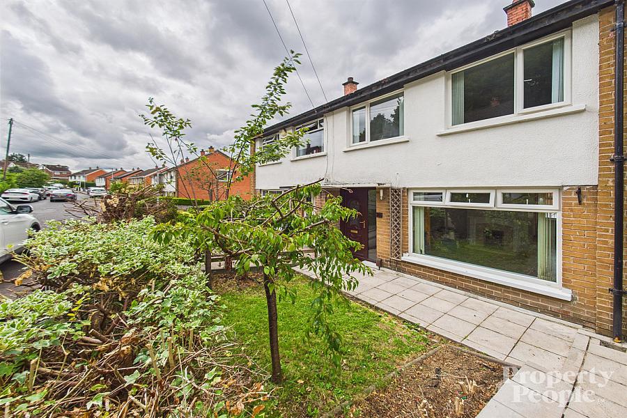 28 Woodbreda Park,carryduff, belfast, BT8 7HY