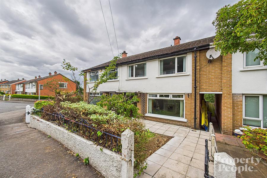 28 Woodbreda Park