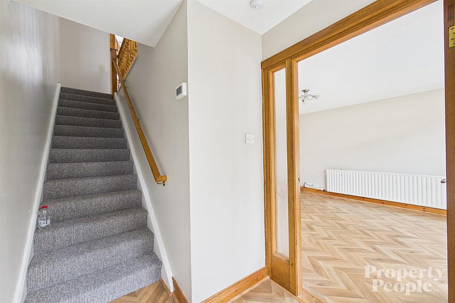 28 Woodbreda Park