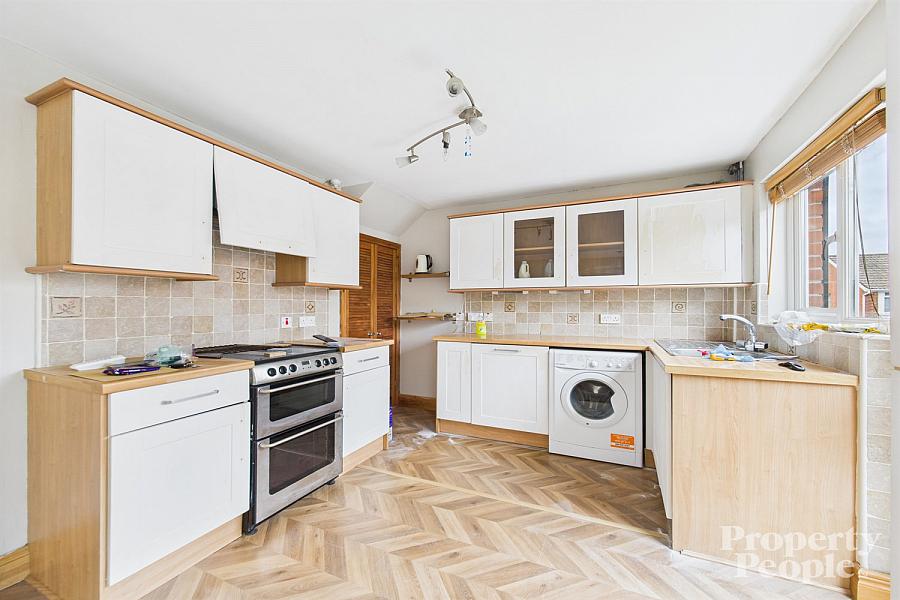 28 Woodbreda Park