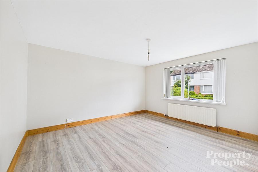 28 Woodbreda Park