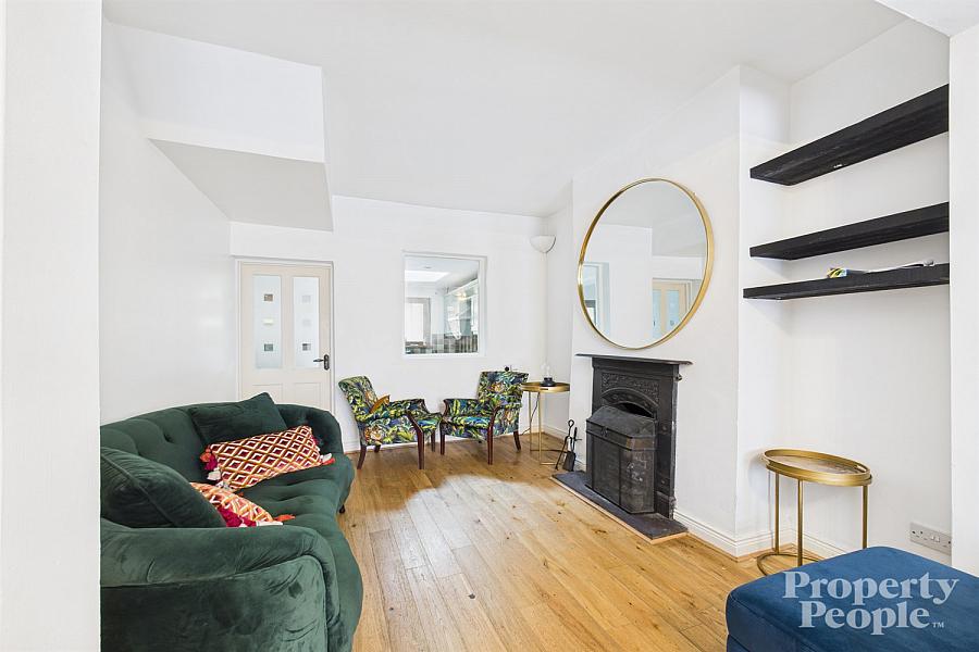4 Artana Street