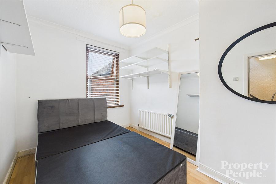 4 Artana Street