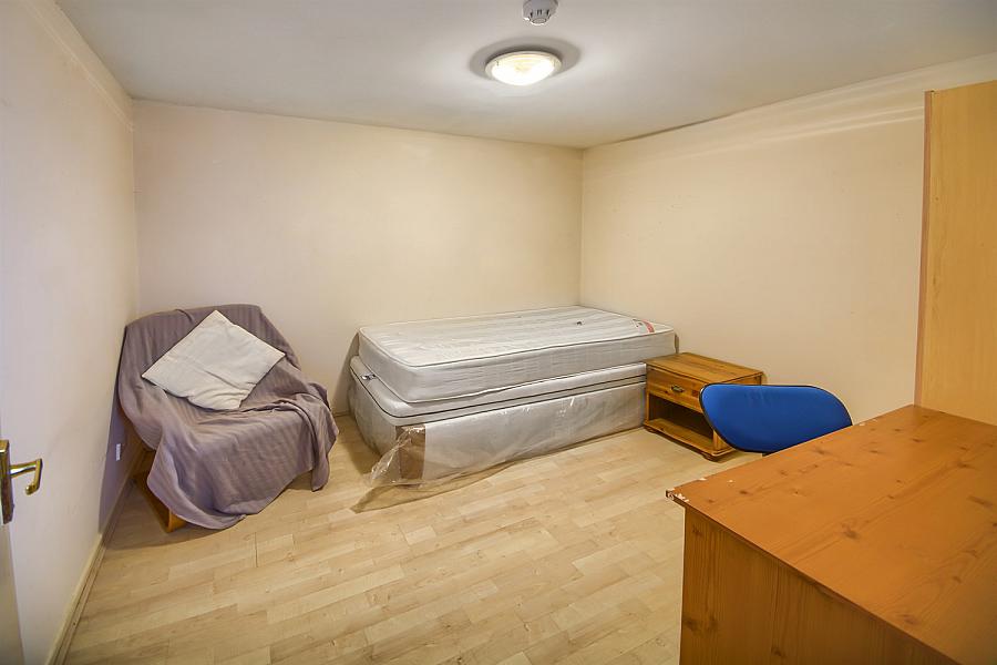 Flat 1, 21 Rugby Road