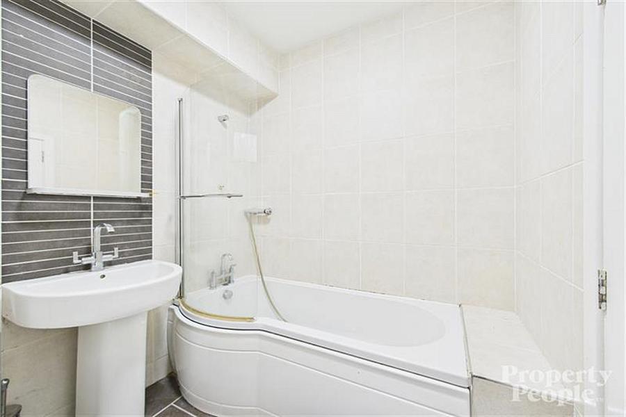 Apartment B, 28 Malone Avenue