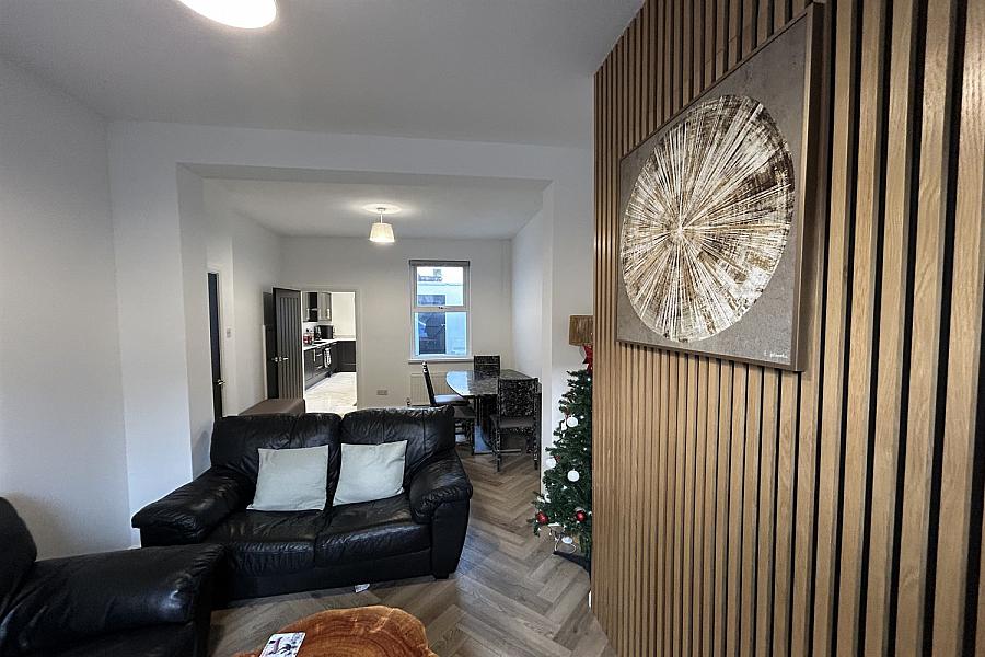 82 Richardson Street