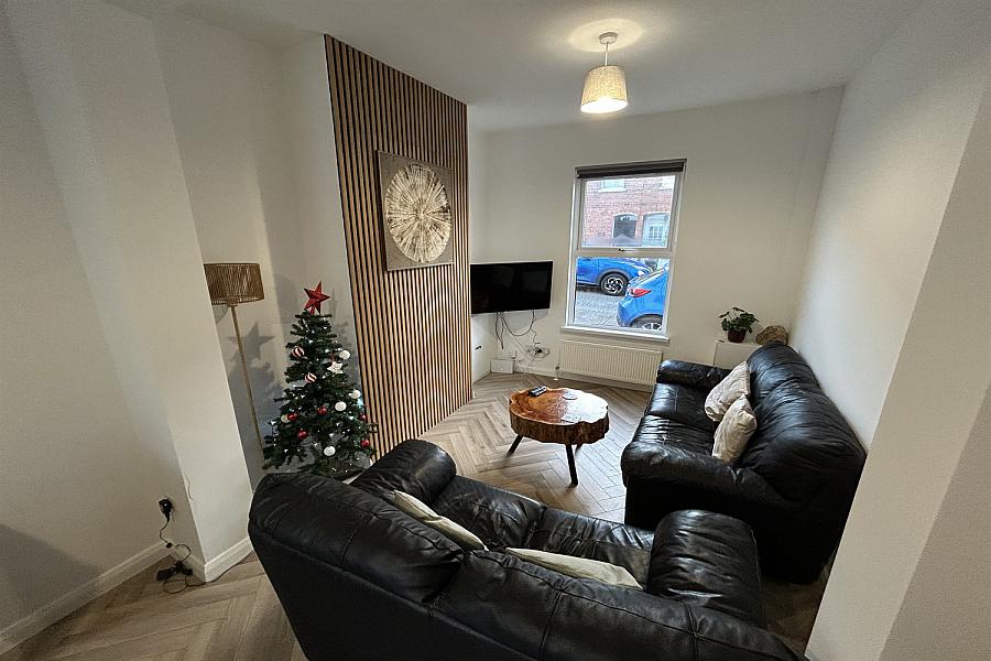 82 Richardson Street