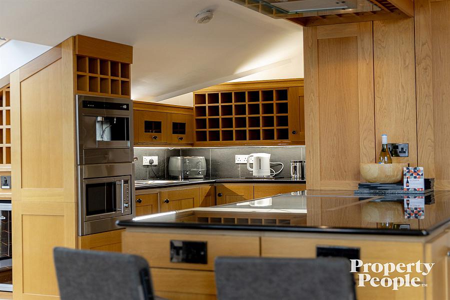 Apartment 17, Pottinger's Quay