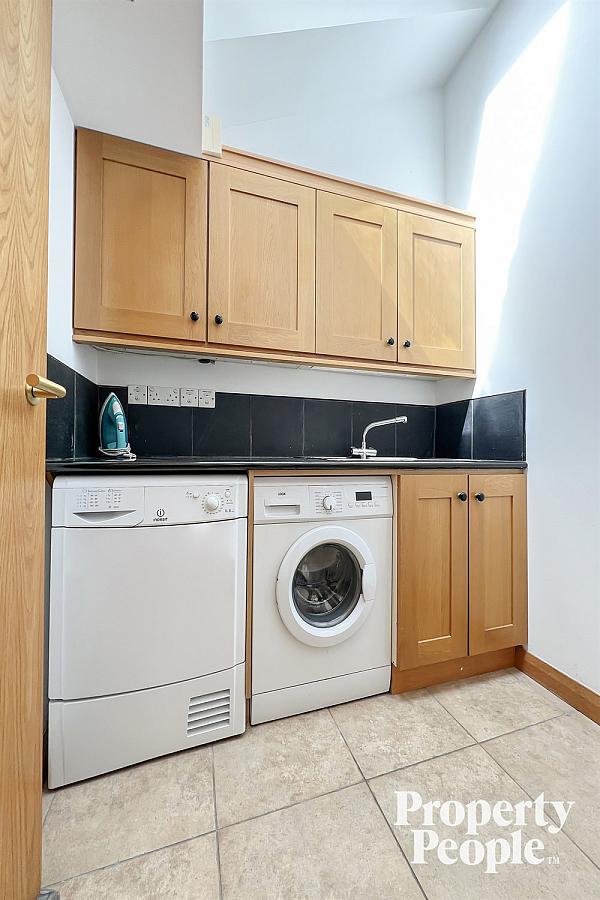 Apartment 17, Pottinger's Quay