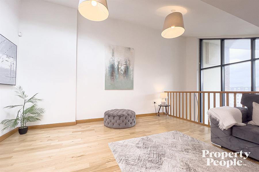 Apartment 17, Pottinger's Quay