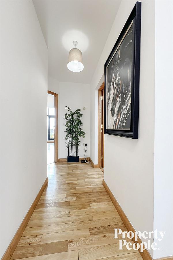 Apartment 17, Pottinger's Quay