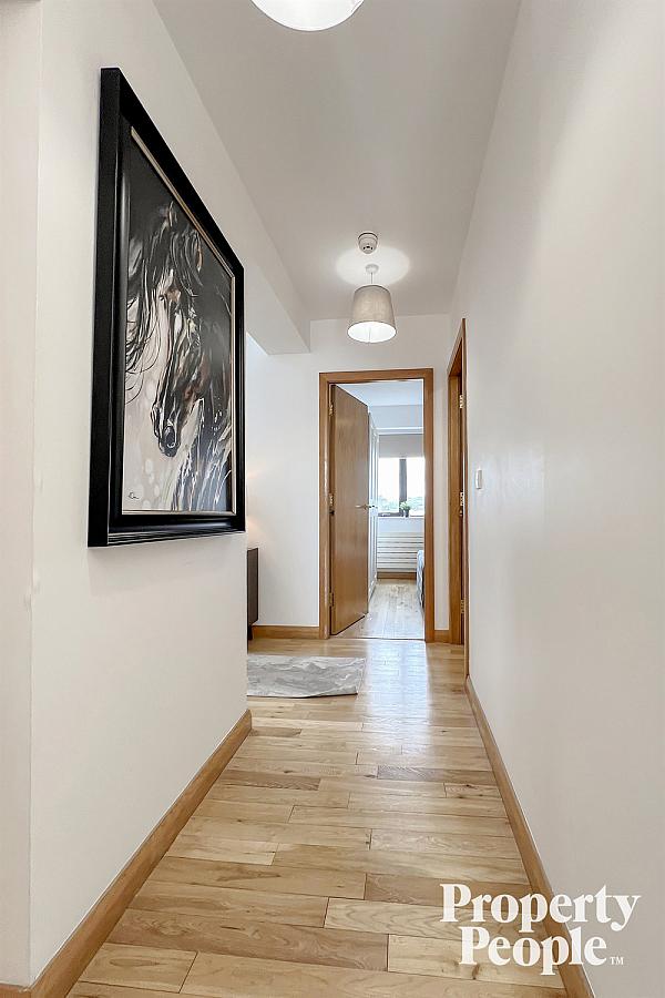 Apartment 17, Pottinger's Quay